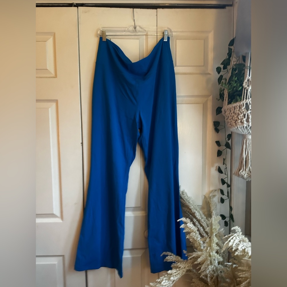 Lululemon Groove Flare Pant Nulu Poolside